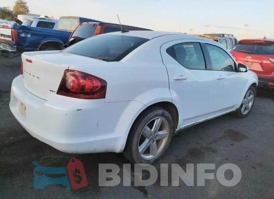 1C3CDZCB8DN679631 Photo# 3