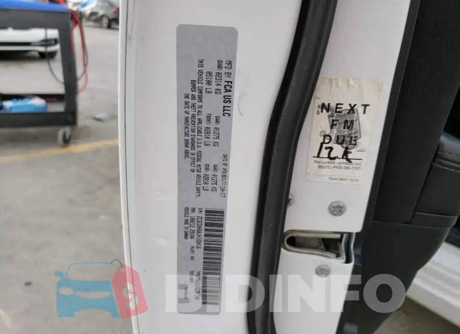 2C3CDXHG0JH169416 Photo# 12