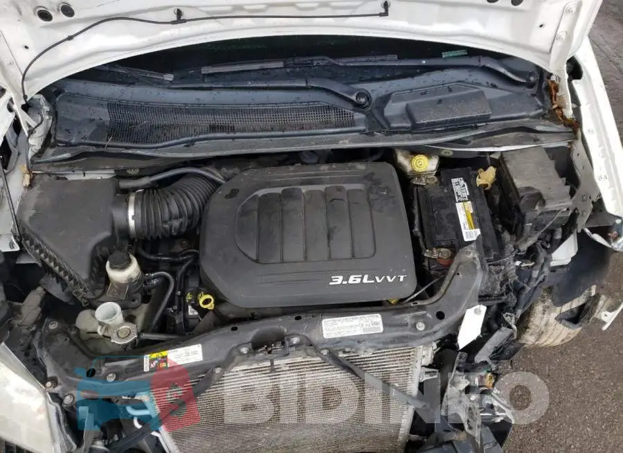 2C4RC1BGXDR690818 Photo# 7