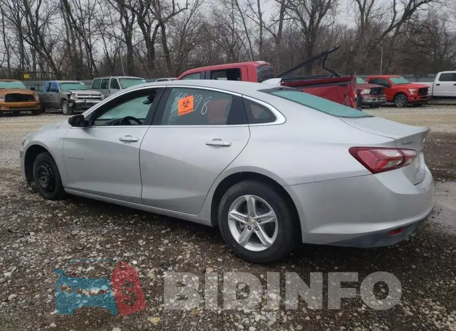 1G1ZD5ST2NF150642 Photo# 2