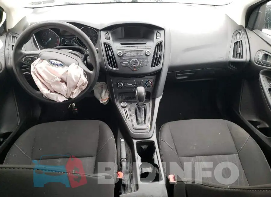 1FADP3E24GL243527 Photo# 8
