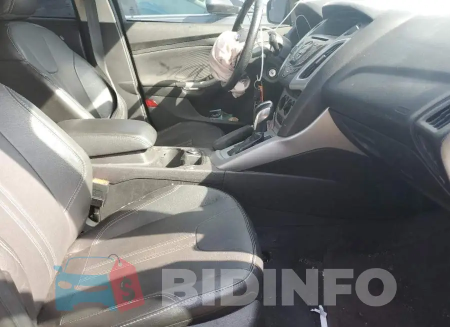 1FADP3F27EL281412 Photo# 5