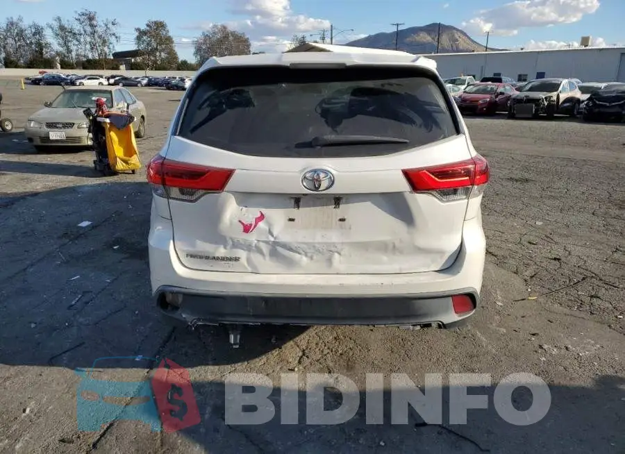 5TDZARFH2JS035952 Photo# 6