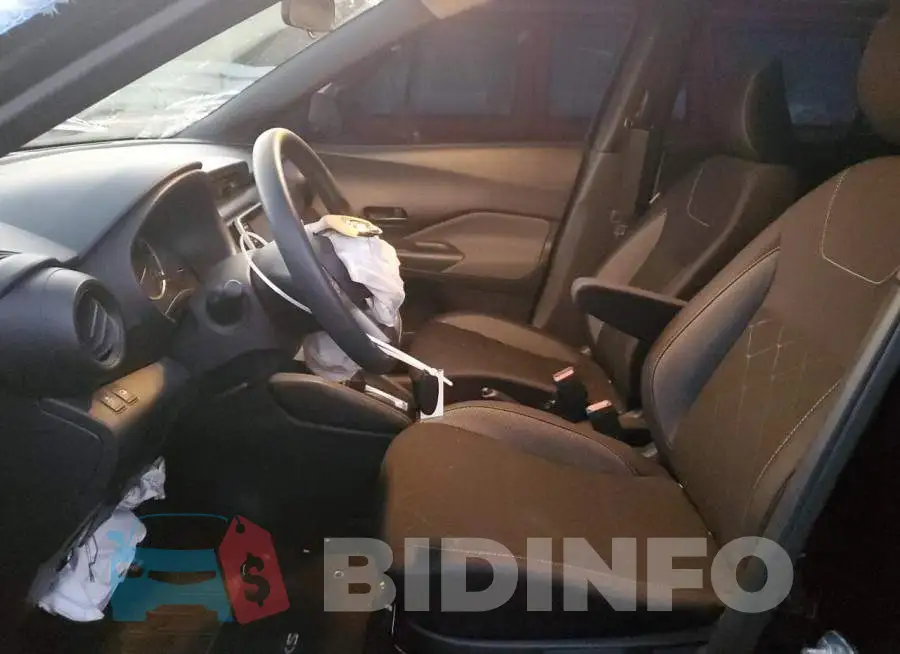 3N1CP5CU3JL527316 Photo# 7
