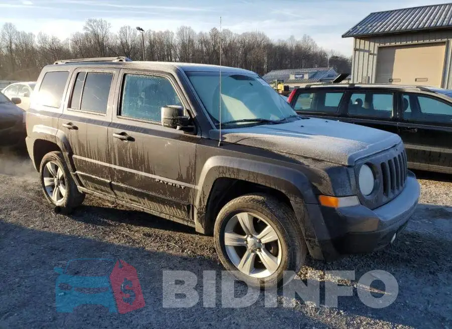 1C4NJRFB5GD598329 Photo# 4