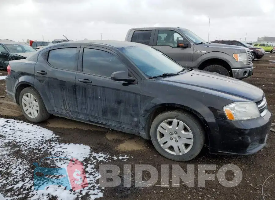 1C3CDZAB4DN588083 Photo# 4