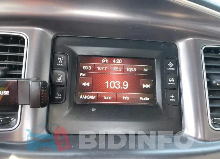 2C3CDXFG9FH718041 Photo# 9