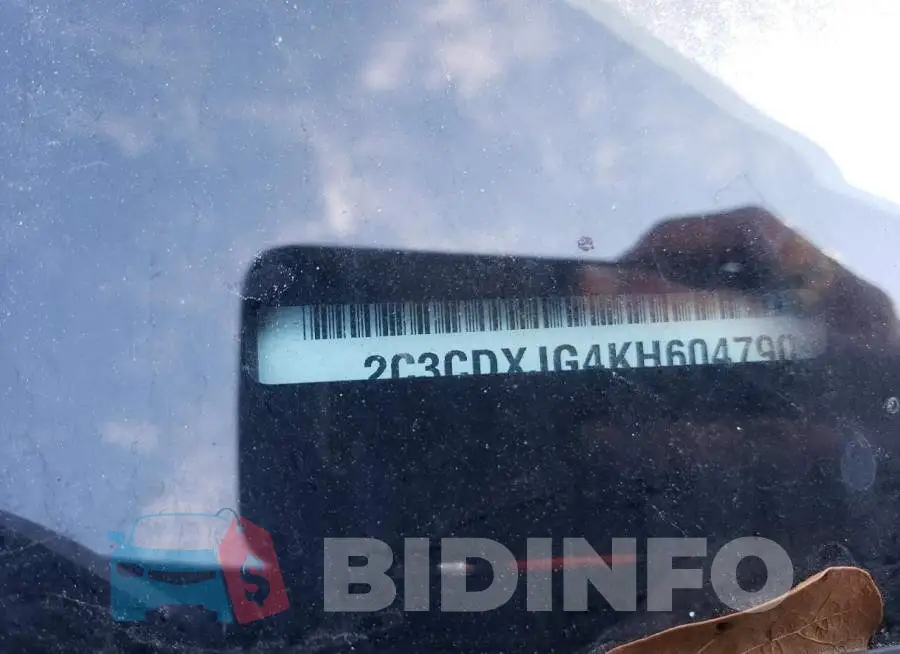 2C3CDXJG4KH604790 Photo# 13