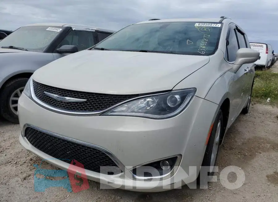 2C4RC1EG3HR784623 Photo# 2