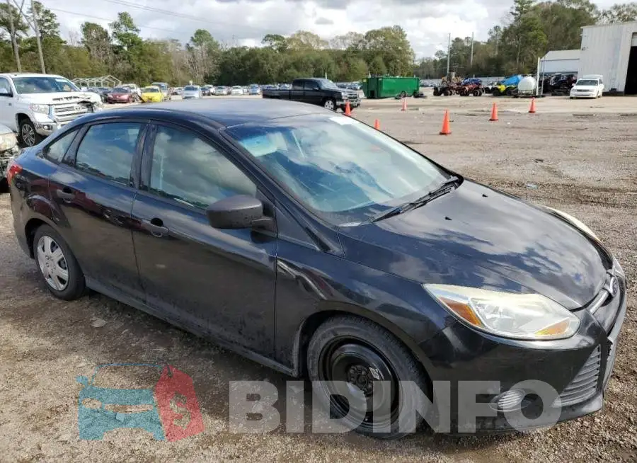 1FADP3E21DL353513 Photo# 4
