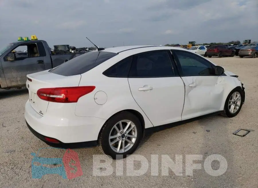 1FADP3F20GL239117 Photo# 3
