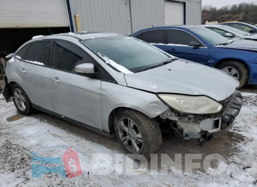 1FADP3F21EL458018 Photo# 4