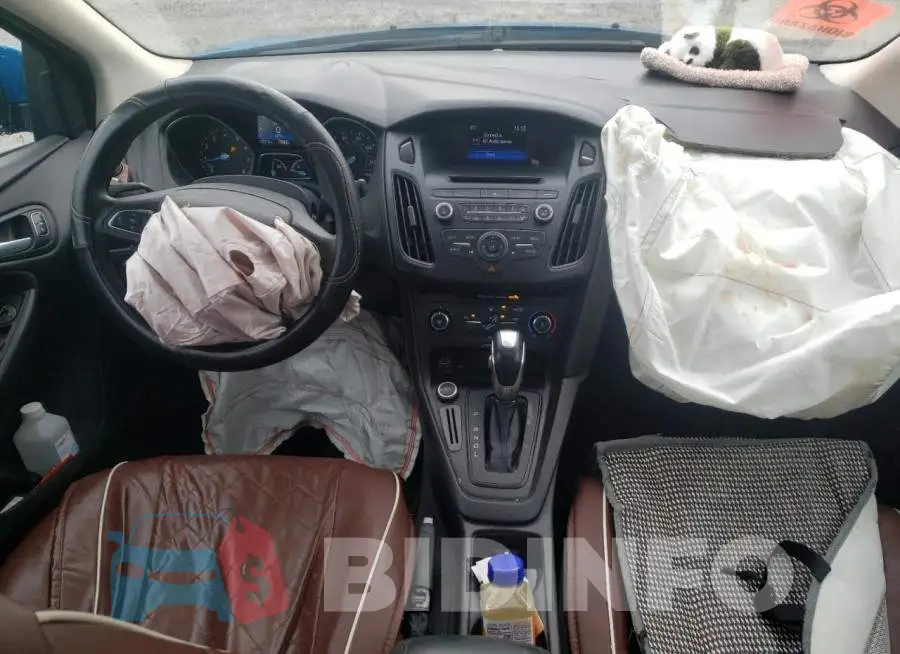 1FADP3F2XFL208861 Photo# 8