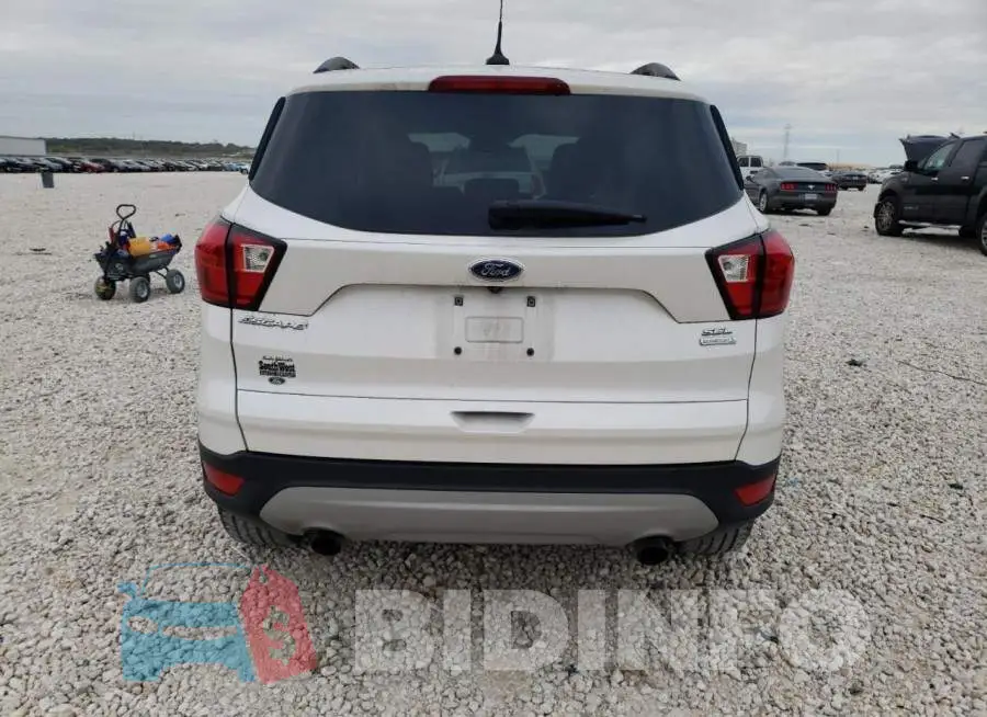 1FMCU0HD3KUB57621 Photo# 6