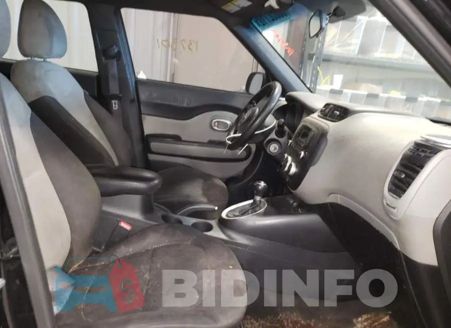 KNDJN2A29G7299748 Photo# 5