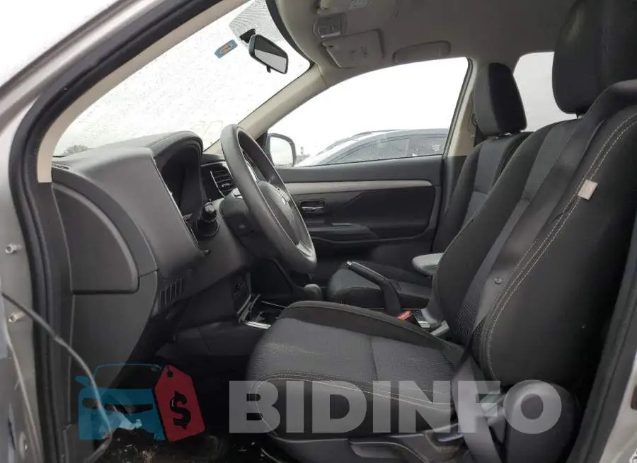 JA4AD2A36JZ063673 Photo# 7