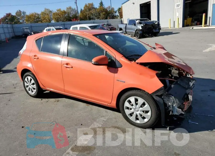 JTDKDTB32D1055345 Photo# 4