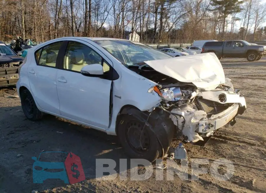 JTDKDTB33E1066324 Photo# 4