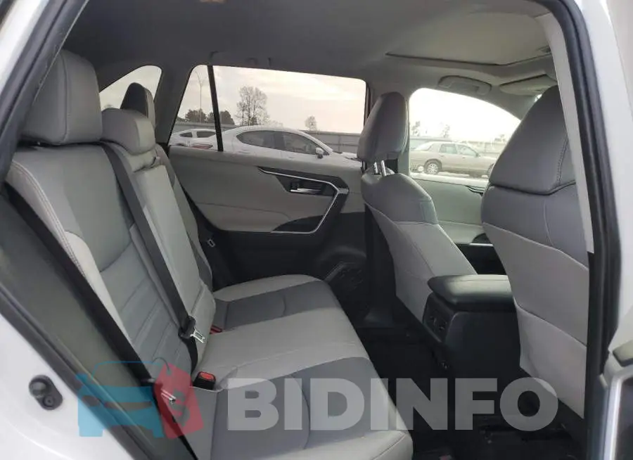 JTMA1RFV8LD052028 Photo# 6