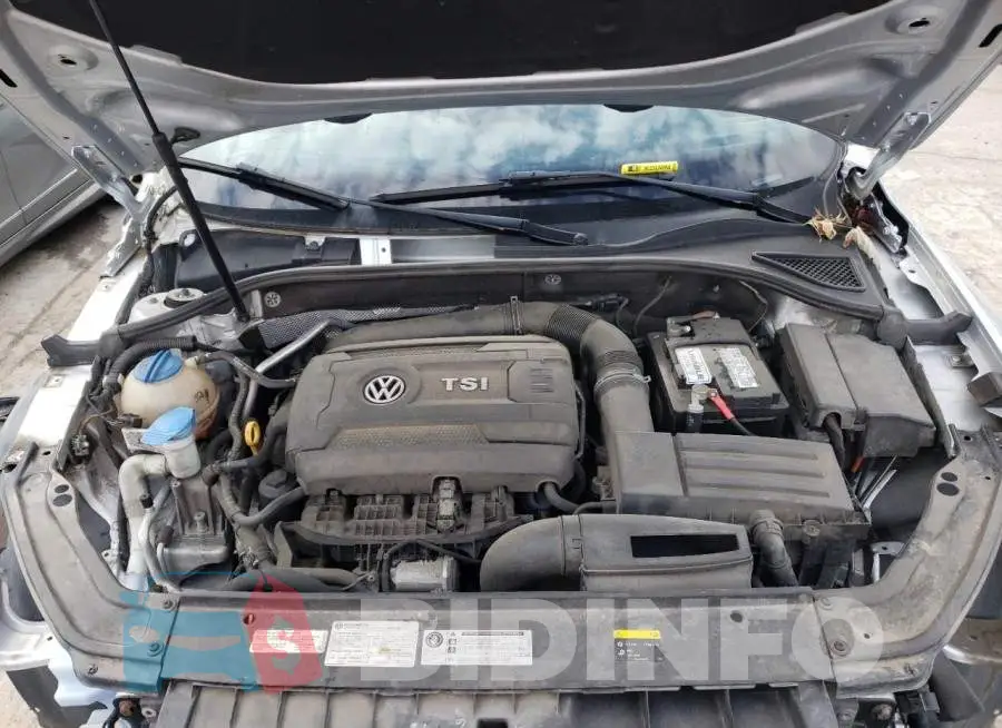 1VWDT7A36HC003602 Photo# 11