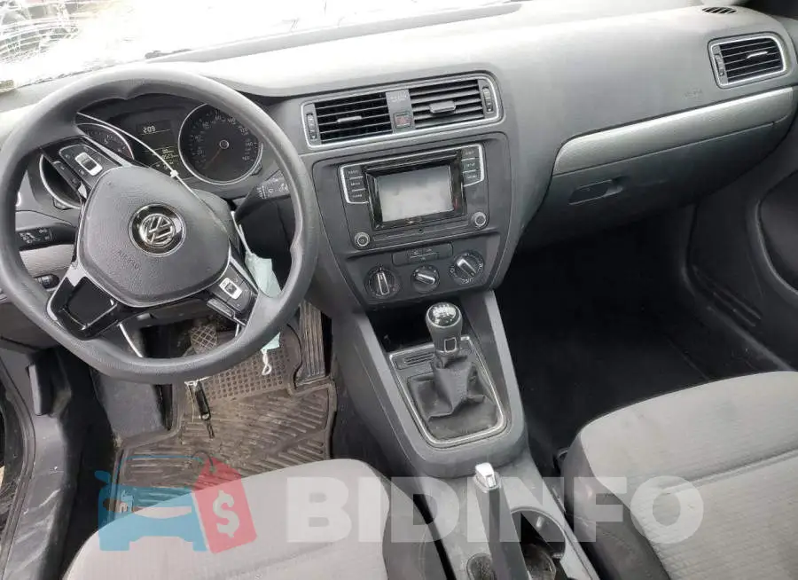 3VW167AJ2HM318596 Photo# 8