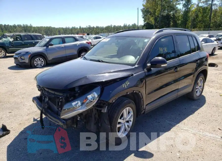 WVGBV7AX5FW511784 Photo# 2