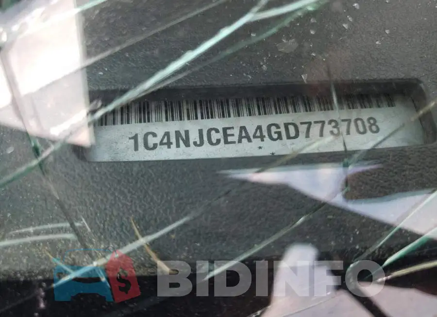 1C4NJCEA4GD773708 Photo# 10