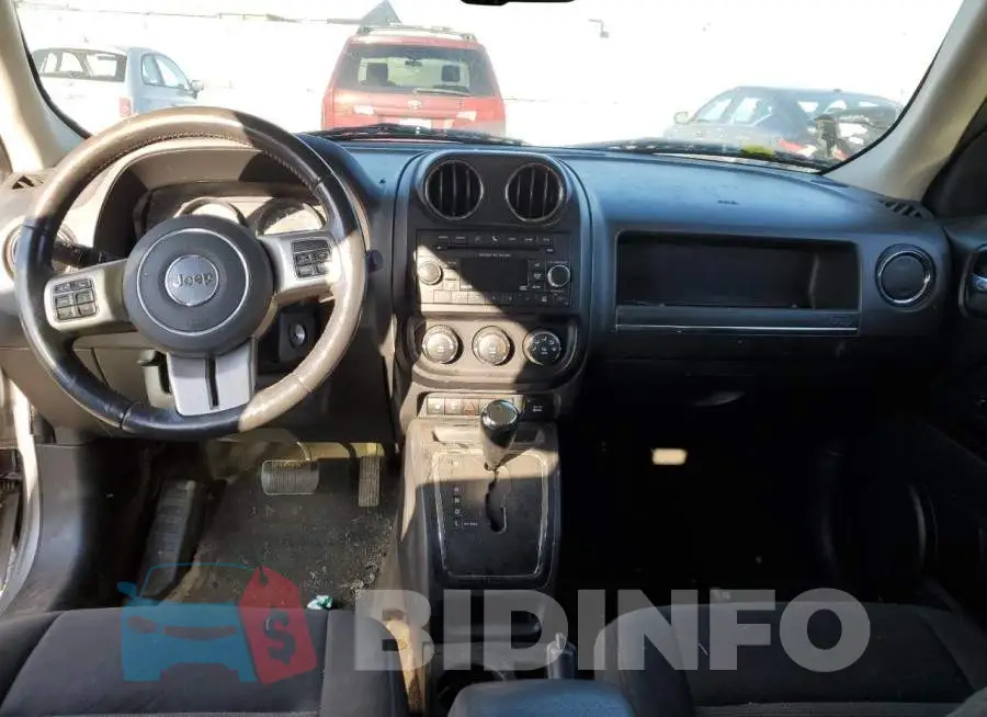 1C4NJRFB7ED748762 Photo# 10