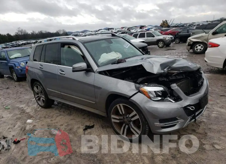 WDCGG8JB8EG202411 Photo# 4