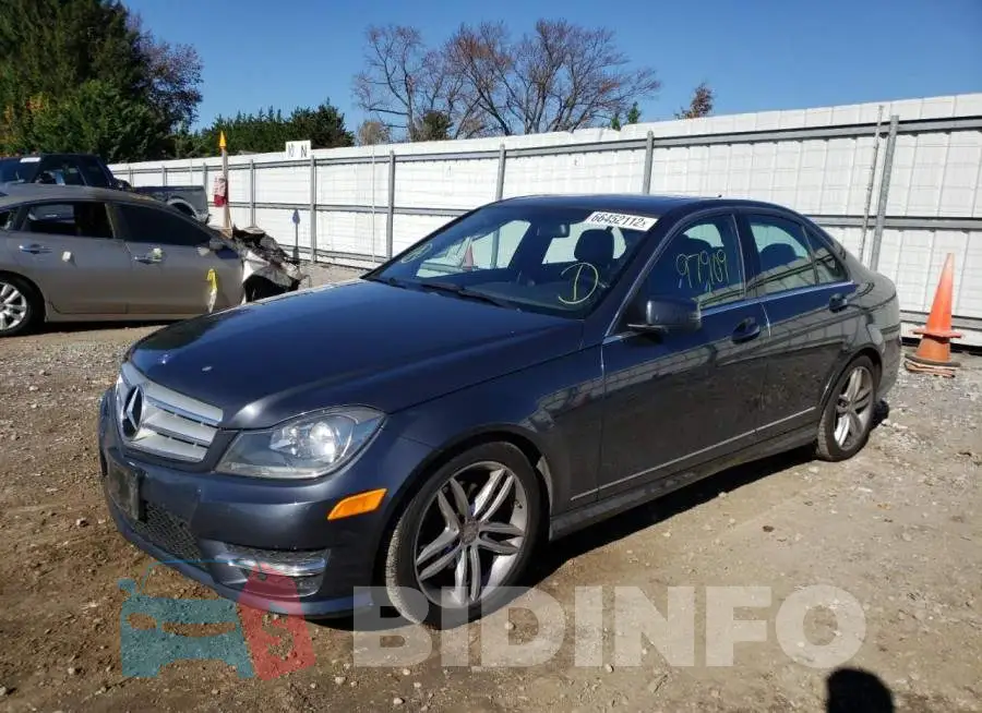 WDDGF4HB6DR262946 Photo# 2