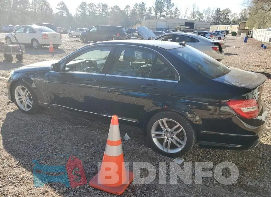 WDDGF8AB2DR250827 Photo# 2