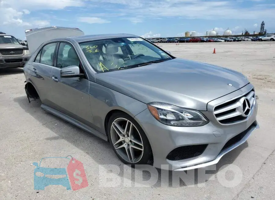 WDDHF6HB8FB136454 Photo# 1