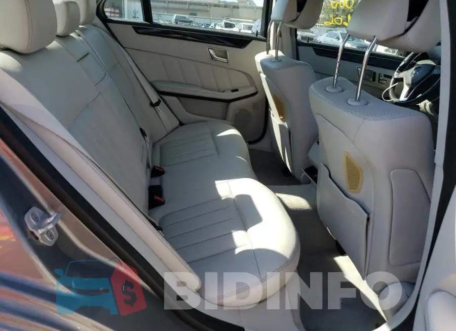 WDDHF6HB8FB136454 Photo# 6