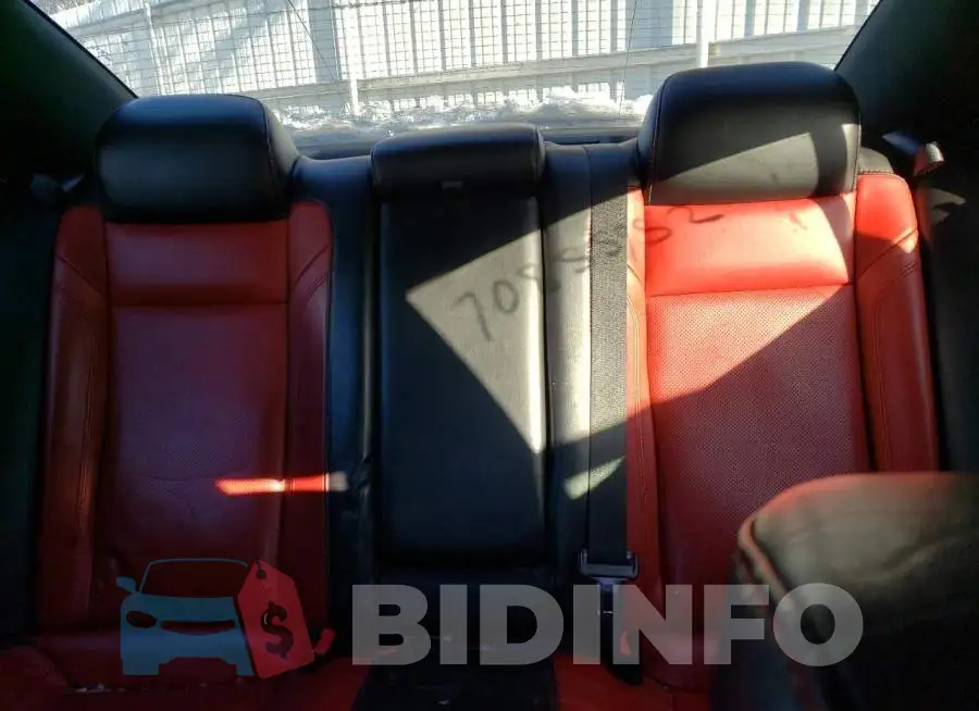 2C3CDXJG3GH118799 Photo# 10