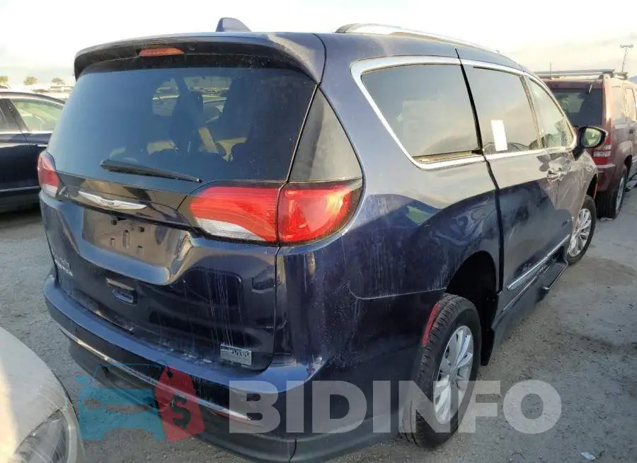 2C4RC1BG3KR550302 Photo# 4