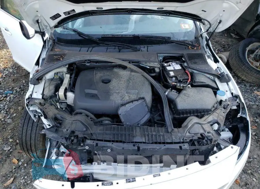 LYV402TK7HB154651 Photo# 6