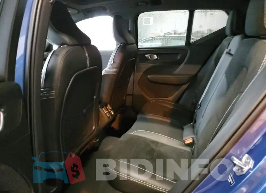 YV4162UM9M2577130 Photo# 6