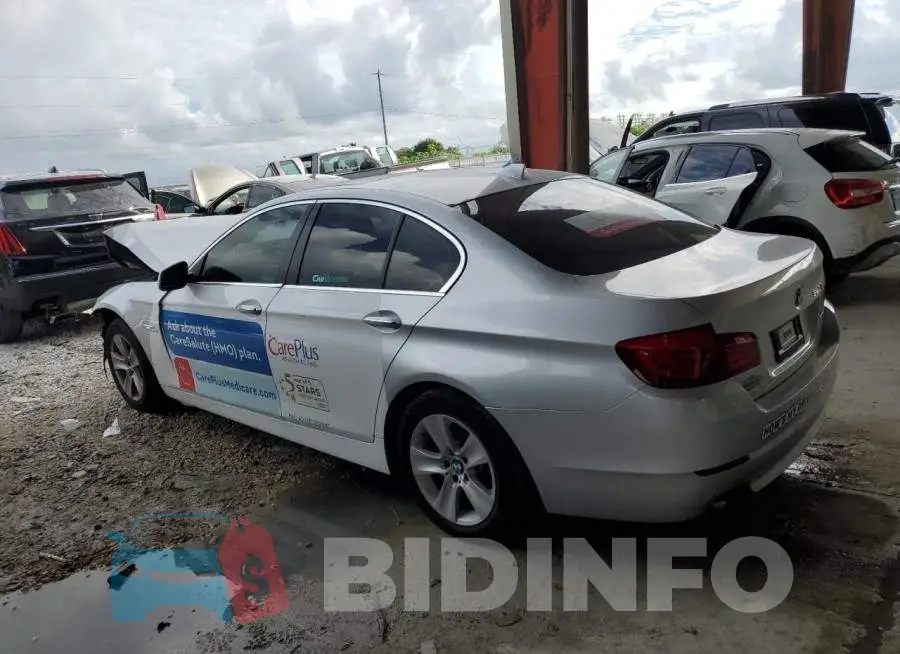 WBAXG5C53DDY35083 Photo# 3