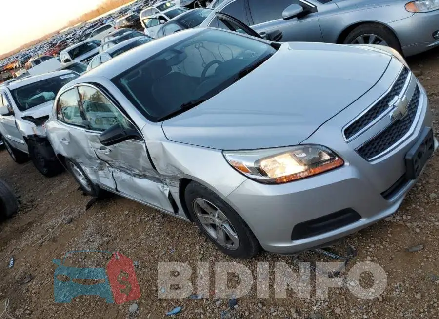 1G11B5SA4DF179107 Photo# 4