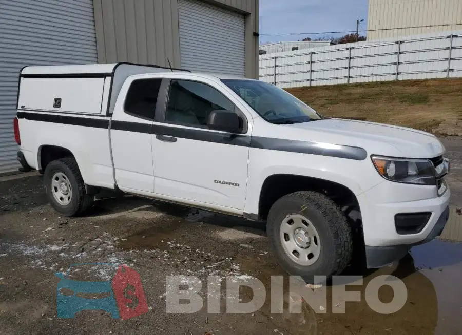 1GCHSAEA3F1264448 Photo# 4