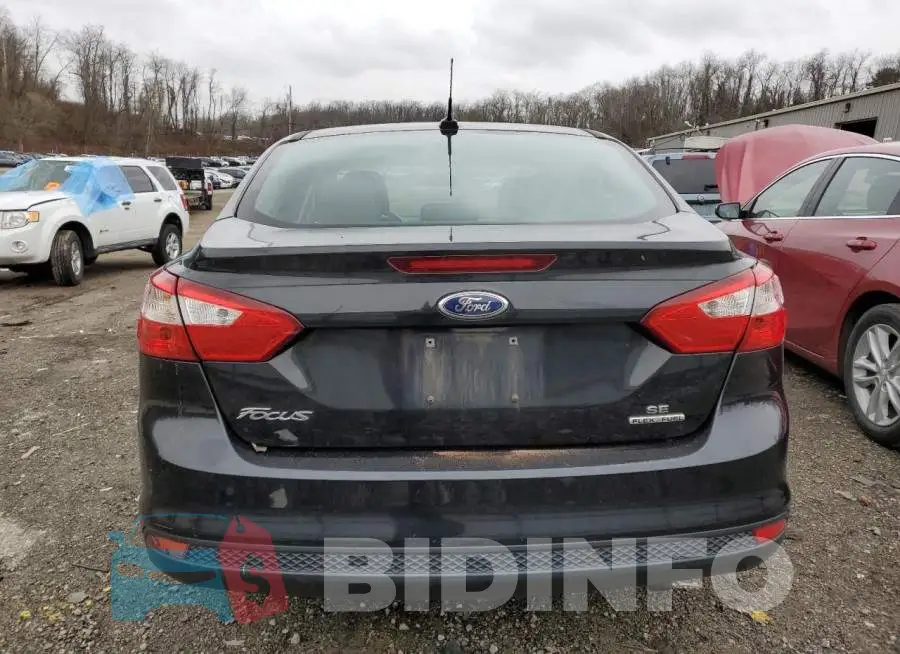 1FADP3F2XEL405706 Photo# 6