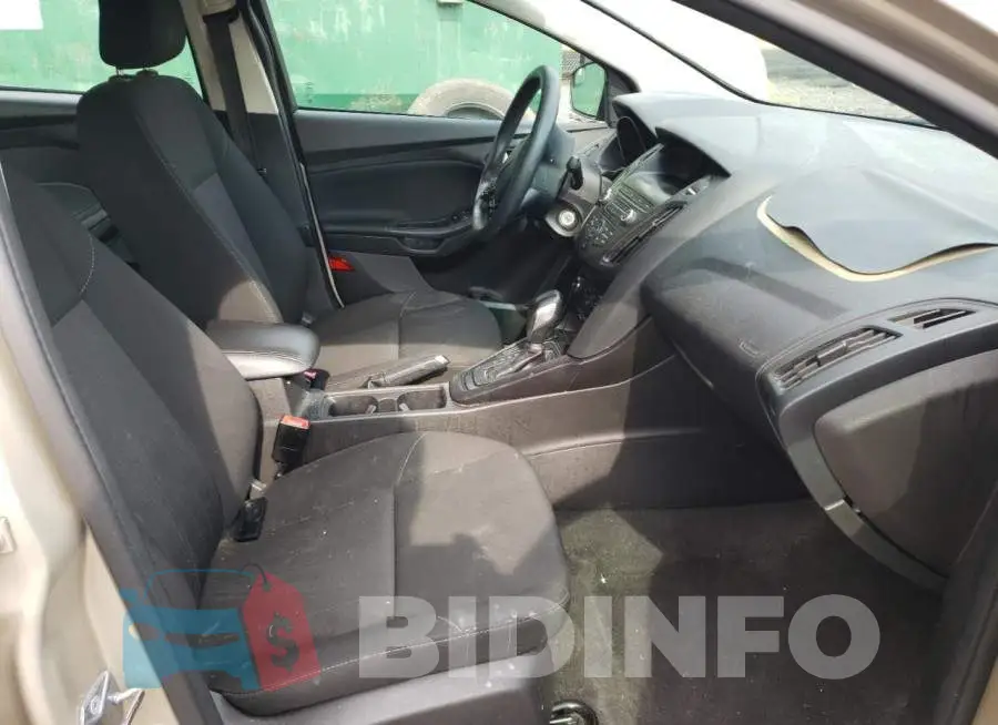 1FADP3F2XJL206021 Photo# 5
