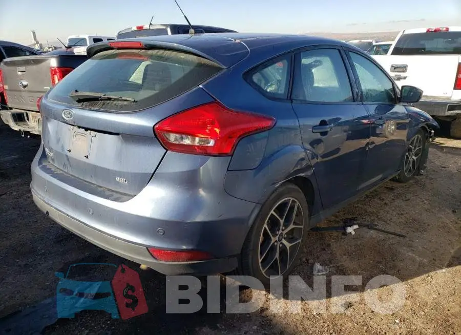 1FADP3M21JL261007 Photo# 4