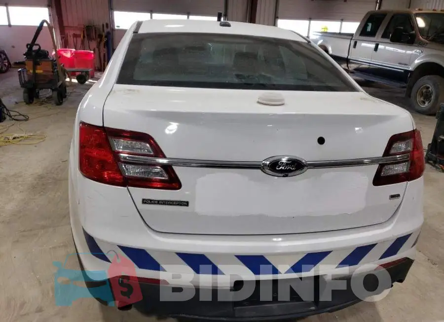 1FAHP2MK1FG135631 Photo# 6