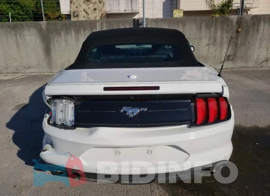 1FATP8UH9M5122118 Photo# 6