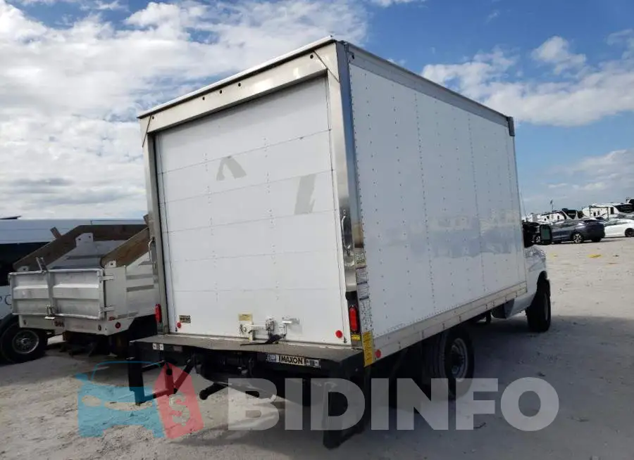 1FDWE3FS1KDC23404 Photo# 4