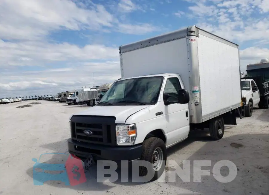 1FDWE3FS1KDC23404 Photo# 2