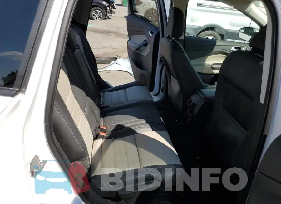 1FMCU0HD5KUB18450 Photo# 5