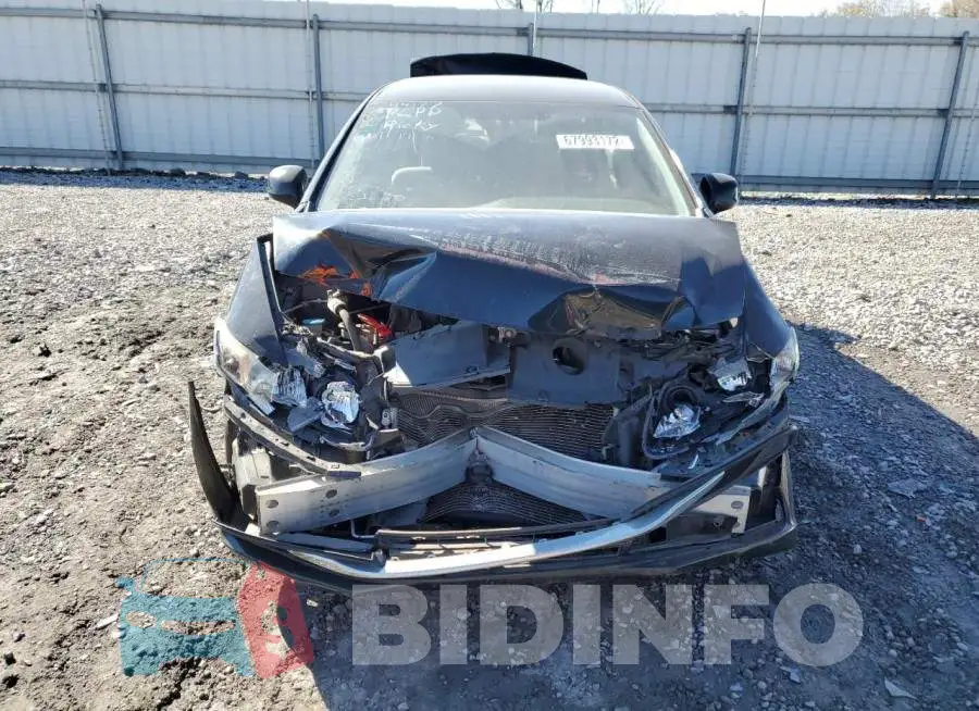 19XFB2F57DE021735 Photo# 5