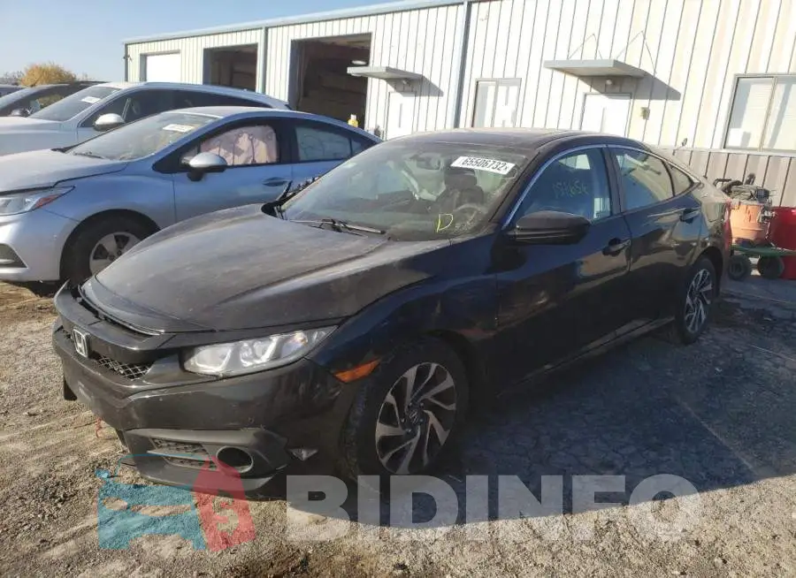 19XFC2F72HE016768 Photo# 2